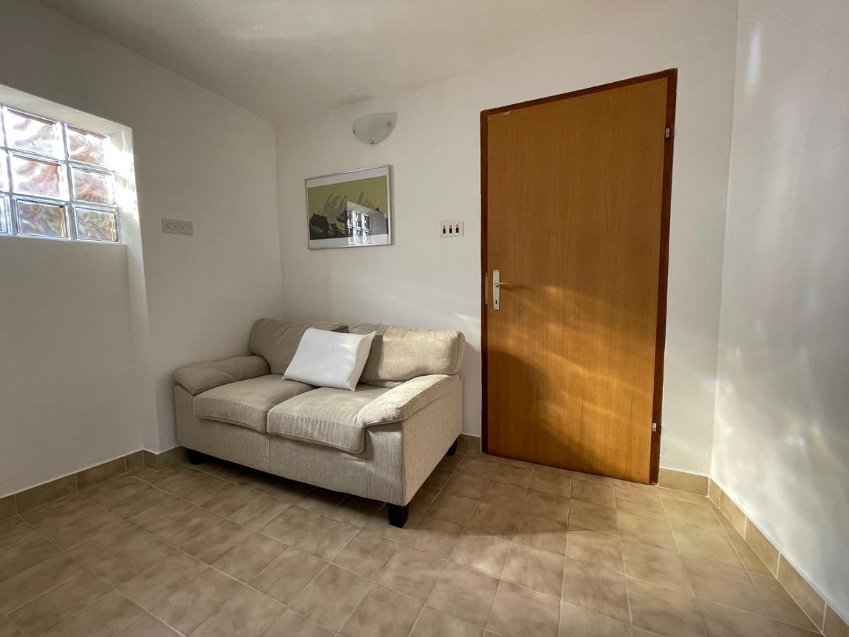Holiday Home Noeli & Diego Karlobag Bagian luar foto