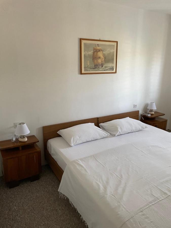 Holiday Home Noeli & Diego Karlobag Bagian luar foto